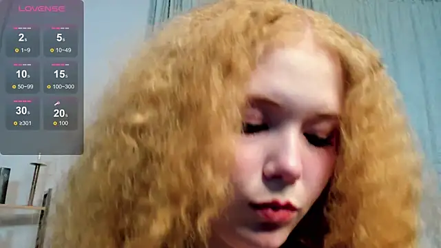 Snapshot of CateDale chatting on March 18, 8:26 pm CateDale online show from March 18, 8:26 pm