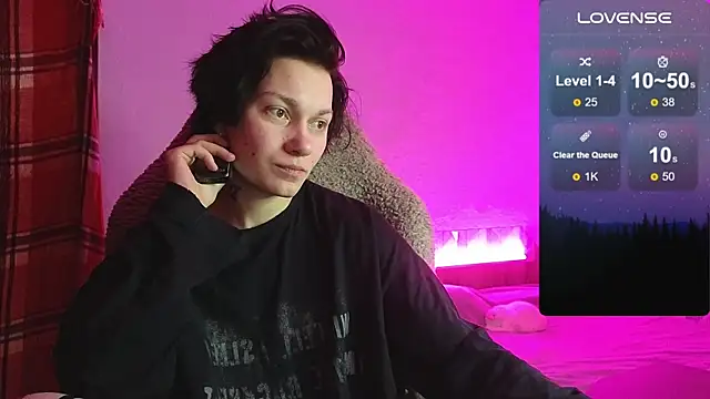 esajukyy online show from December 17, 3:39 pm