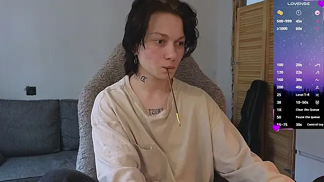 esajukyy online show from April 10, 8:54 am