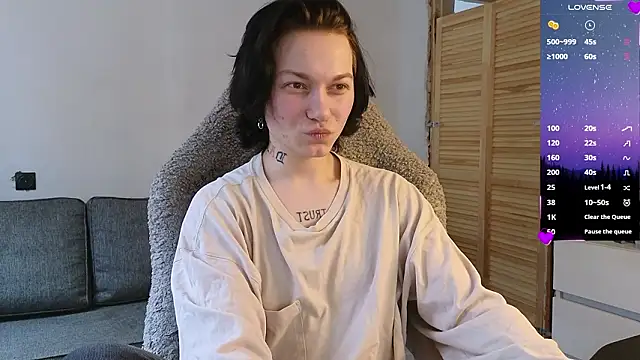 esajukyy online show from March 8, 8:17 am