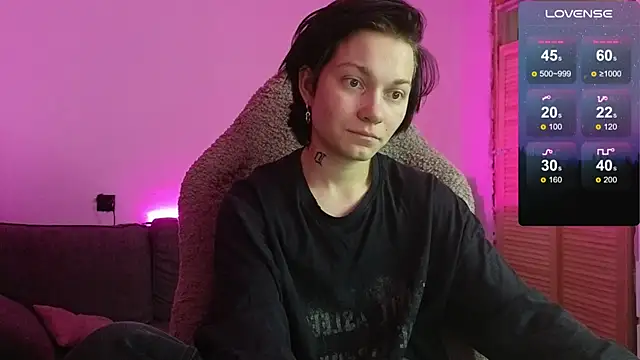 esajukyy online show from January 15, 1:14 pm