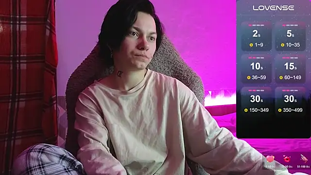 esajukyy online show from November 26, 12:05 pm