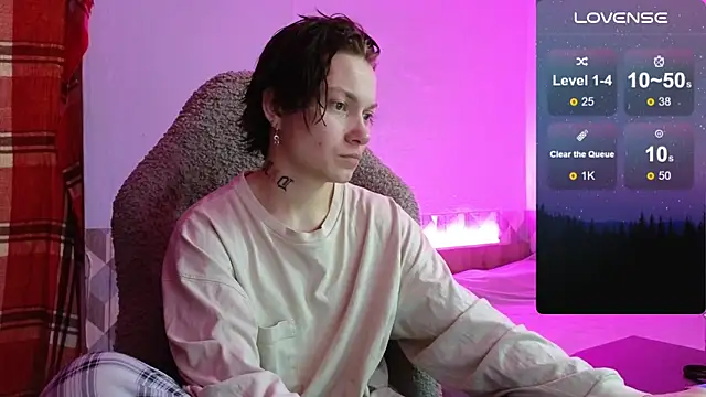 esajukyy online show from October 28, 5:56 pm