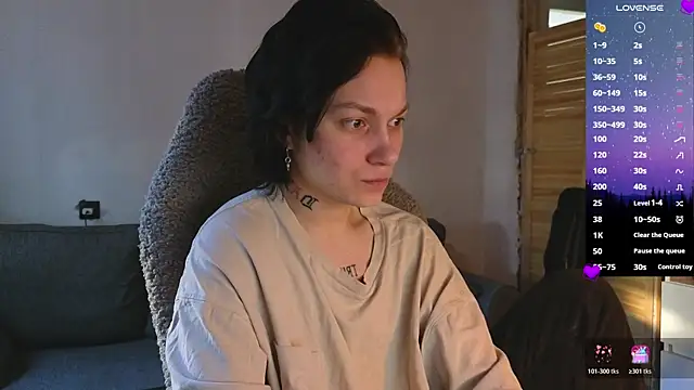 esajukyy online show from April 8, 1:07 am