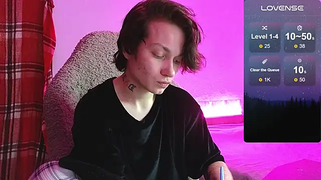 esajukyy online show from November 11, 1:39 pm