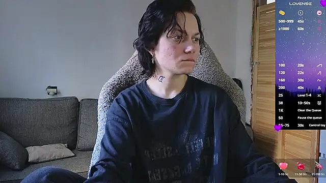 esajukyy online show from March 17, 9:12 am