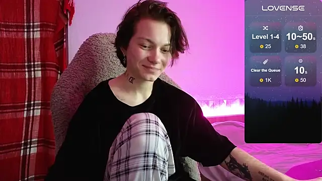 esajukyy online show from November 8, 8:18 am