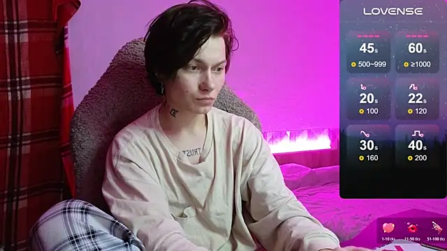 esajukyy online show from November 5, 1:03 pm