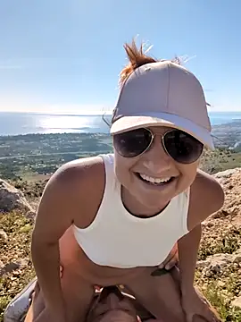 Samira-Summer online show from November 11, 9:15 am