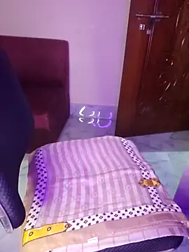 Snapshot of Olivia3 chatting on October 20, 7:58 pm Olivia3 online show from October 20, 7:58 pm