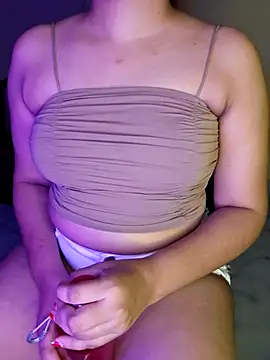 Snapshot of Olivia3 chatting on November 25, 6:30 pm Olivia3 online show from November 25, 6:30 pm