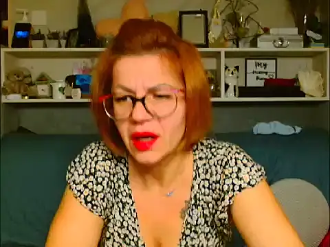 Snapshot of Natali3855 chatting on November 17, 2:15 am Natali3855 online show from November 17, 2:15 am