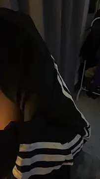 nick  yy online show from January 11, 8:27 pm