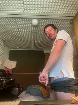 zenzero87 online show from April 5, 8:32 am