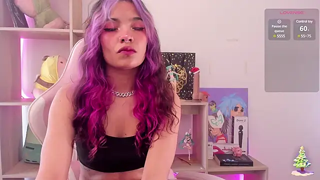 KatieSimpson  online show from December 24, 2:54 pm