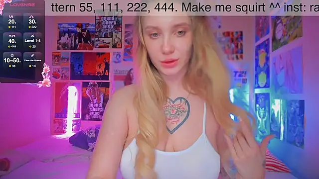 Snapshot of AliceMilman chatting on March 18, 12:17 pm AliceMilman online show from March 18, 12:17 pm