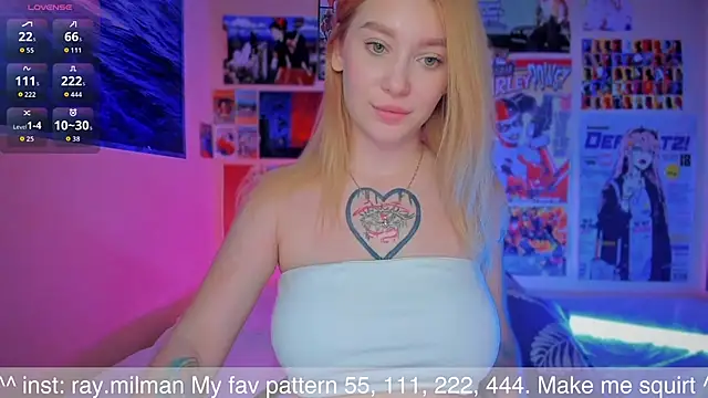 Snapshot of AliceMilman chatting on October 2, 10:29 am AliceMilman online show from October 2, 10:29 am