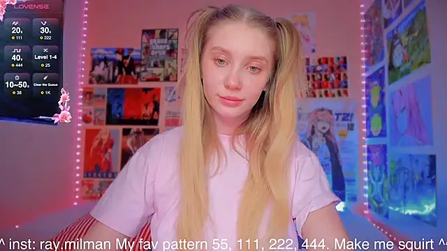 Snapshot of AliceMilman chatting on March 19, 12:34 pm AliceMilman online show from March 19, 12:34 pm