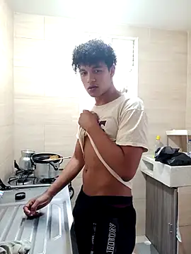 Black Diamon  online show from February 16, 10:00 pm