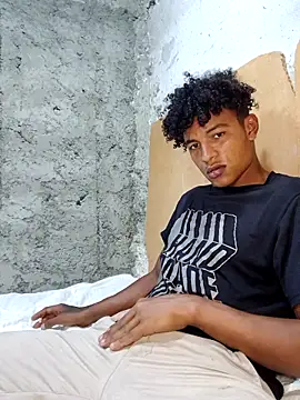 Black Diamon  online show from November 6, 7:29 pm