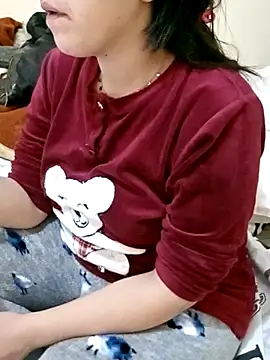 Snapshot of ShadiaStar chatting on February 24, 1:53 pm ShadiaStar online show from February 24, 1:53 pm