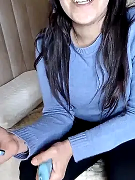 Snapshot of ShadiaStar chatting on February 13, 12:27 pm ShadiaStar online show from February 13, 12:27 pm