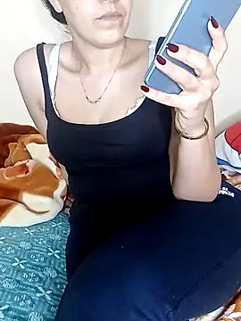 Snapshot of ShadiaStar chatting on March 27, 12:06 pm ShadiaStar online show from March 27, 12:06 pm