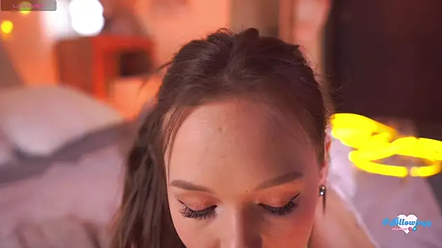 Bllowjoyy online show from December 1, 7:20 am