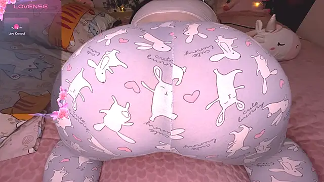 Snapshot of alex_dreams chatting on February 10, 5:23 pm alex dreams online show from February 10, 5:23 pm