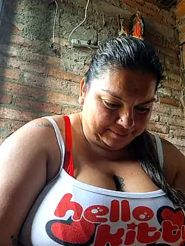 Snapshot of chubby_sexy_big_tits chatting on November 17, 1:26 pm chubby sexy big tits online show from November 17, 1:26 pm