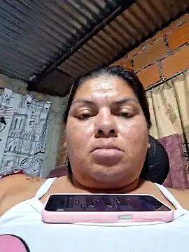 Snapshot of chubby_sexy_big_tits chatting on October 18, 2:24 am chubby sexy big tits online show from October 18, 2:24 am