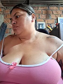 Snapshot of chubby_sexy_big_tits chatting on September 28, 1:07 pm chubby sexy big tits online show from September 28, 1:07 pm