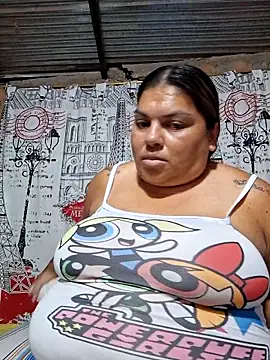 Snapshot of chubby_sexy_big_tits chatting on October 24, 11:15 pm chubby sexy big tits online show from October 24, 11:15 pm