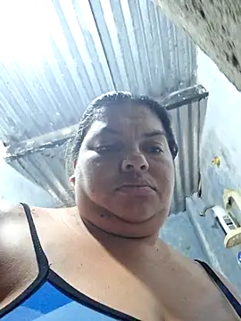 Snapshot of chubby_sexy_big_tits chatting on October 28, 11:20 am chubby sexy big tits online show from October 28, 11:20 am