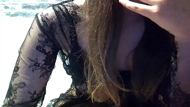 Aleniia10 online show from November 21, 9:47 pm