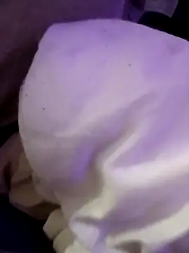 Snapshot of houy111111 chatting on February 7, 5:54 pm houy111111 online show from February 7, 5:54 pm