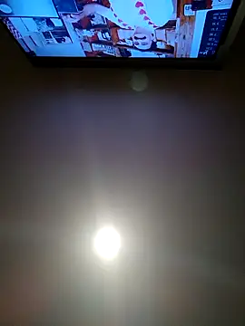 Snapshot of houy111111 chatting on March 3, 10:50 pm houy111111 online show from March 3, 10:50 pm