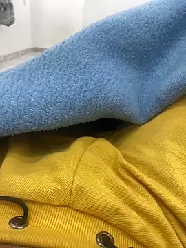 Lahcene online show from November 4, 7:50 pm