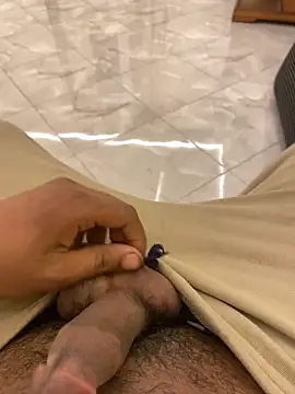 Lahcene online show from November 30, 11:16 pm