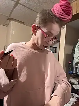 Stonermama666420 online show from March 16, 3:25 am