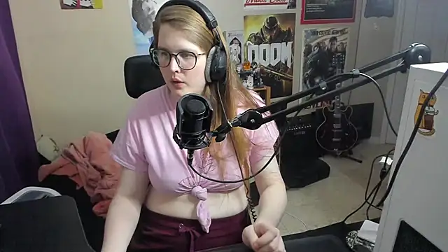 HannahCastle96 online show from January 21, 8:30 am