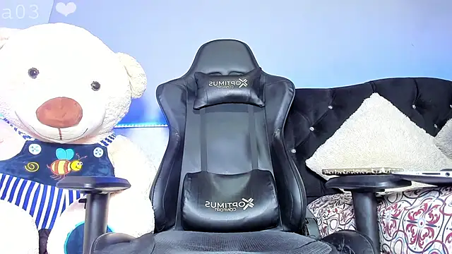 Snapshot of AbadSpears chatting on March 6, 9:47 am AbadSpears online show from March 6, 9:47 am