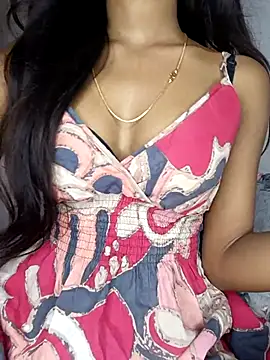 Snapshot of sexyriya_008 chatting on October 9, 9:32 am sexyriya 008 online show from October 9, 9:32 am