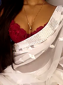 Snapshot of sexyriya_008 chatting on September 22, 8:31 am sexyriya 008 online show from September 22, 8:31 am