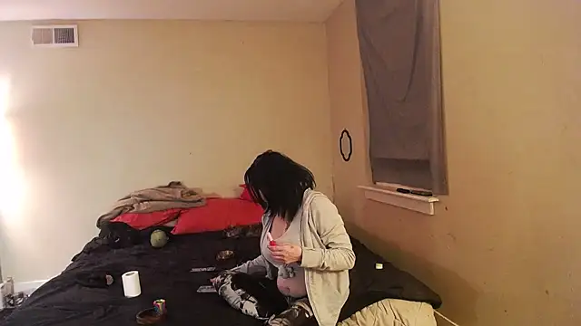 Snapshot of DripDropNLiqour chatting on March 4, 5:04 am DripDropNLiqour online show from March 4, 5:04 am