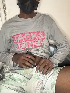 Snapshot of mahiking chatting on March 21, 5:12 pm mahiking online show from March 21, 5:12 pm