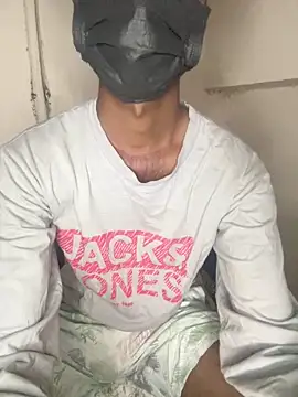 Snapshot of mahiking chatting on March 17, 6:00 pm mahiking online show from March 17, 6:00 pm