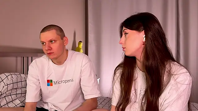 eternal dream  online show from December 9, 9:05 pm