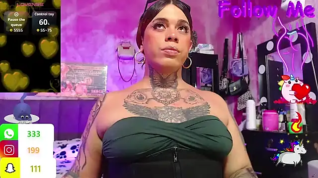 BriannaSweet  online show from February 12, 9:25 pm