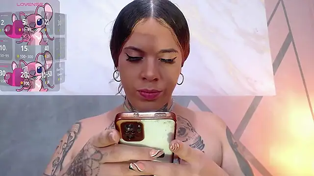 Snapshot of BriannaSweet_ chatting on March 7, 2:01 pm BriannaSweet  online show from March 7, 2:01 pm